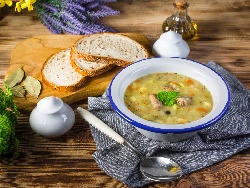 Вкусна супа (чорба) с пилешки сърца, картофи и ечемик - снимка на рецептата Вкусна супа (чорба) с пилешки сърца, картофи и ечемик - снимка на рецептата